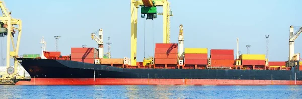 Large Cargo Ship Crane Riga Container Terminal Close Baltic Sea — Stock Photo, Image