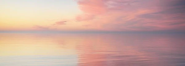 Baltic Sea Rain Sunset Dramatic Sky Glowing Pink Clouds Symmetry — Stock Photo, Image