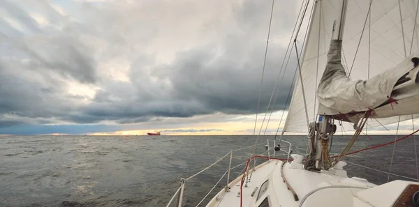 Yacht Sailing Open Sea Winter Day Close View Deck Bow — Stock Photo, Image