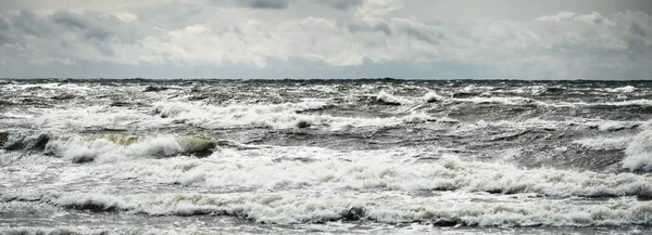 Baltic Sea Dramatic Sunset Clouds Thunderstorm Waves Close Epic Seascape — Stock Photo, Image