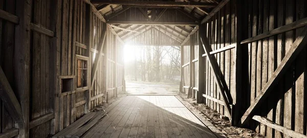 Viejo Cobertizo Madera Rústico Abandonado Cerca Agricultura Industria Agrícola Arquitectura — Foto de Stock