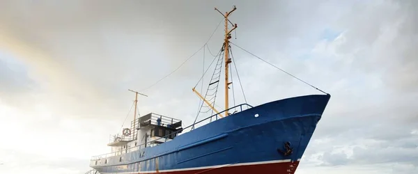 Старий Музейний Рибальський Човен Зблизька Балтійське Море Вентспілс Латвія Драматичне — стокове фото
