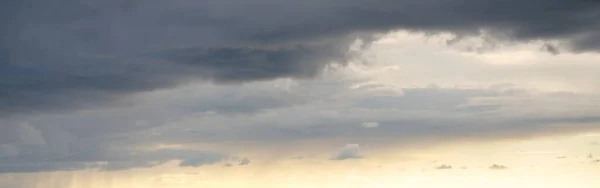 Nubes Ornamentales Cielo Dramático Paisaje Nublado Tormenta Épica Luz Solar — Foto de Stock