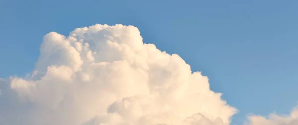 Paysage Nuageux Orageux Épique Coucher Soleil Ornemental Blanc Cumulus Nuages — Photo