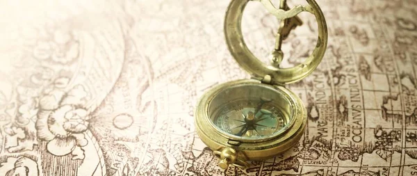 Retro Styled Golden Antique Compass Sundial Old White Nautical Chart — Stock Photo, Image