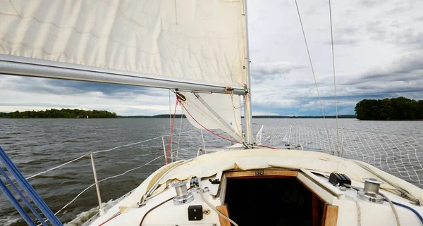 White Yacht Sailing Sunset View Deck Mast Bow Feet Swedish — Stock Photo, Image