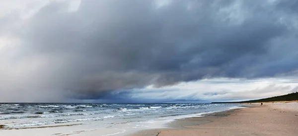 Vue Panoramique Sur Mer Baltique Coucher Soleil Ciel Dramatique Avec — Photo