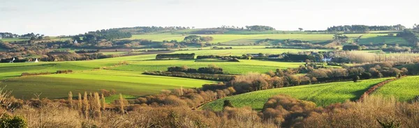 Drammatico Cielo Sopra Verde Campagna Campi Agricoli Valli Francia Paesaggio — Foto Stock