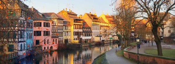 Architettura Strasburgo Vista Panoramica Dal Lungomare Nel Centro Storico Francia — Foto Stock