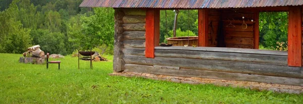 Una Vecchia Casa Tradizionale Legno Rustico Baita Capannone Una Foresta — Foto Stock