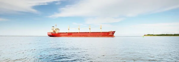 Large Red Bulk Carrier Cargo Ship Cranes Arriving Europoort Close — Stock Photo, Image