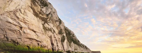 日落时 法国海岸多佛海峡 加来海峡 布兰克内兹角白垩悬崖 风景如画的全景 旅游目的地 生态旅游 国家地标 — 图库照片