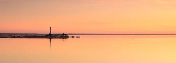 Baltic Sea Rain Lighthouse Dramatic Sunset Sky Glowing Pink Golden — 图库照片