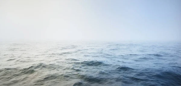 Gündoğumunda Sveç Bir Sabah Sisinde Baltık Denizi Yumuşak Güneş Işığı — Stok fotoğraf