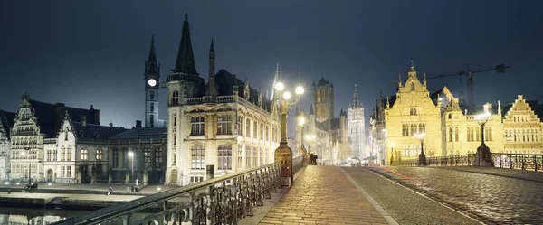 Verlichte Straat Buurt Van Sint Michielsbrug Sint Baafskathedraal Een Historisch — Stockfoto