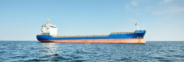 Groot Blauw Vrachtschip Voor Anker Straat Van Gibraltar Uitzicht Vanaf — Stockfoto