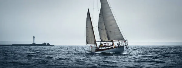 Old Expensive Vintage Two Masted Sailboat Yawl Sailing Open Sea — Stok fotoğraf