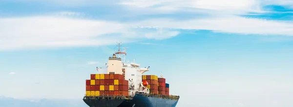 Großes Fracht Containerschiff Auf Offener See Usa Blick Vom Segelboot — Stockfoto