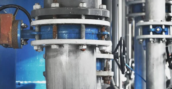 Gran Tratamiento Agua Industrial Sala Calderas Tubos Metálicos Acero Brillante — Foto de Stock