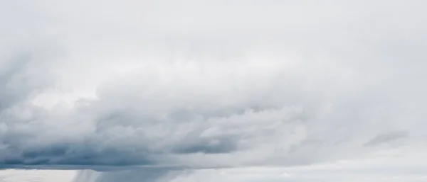 Nuvens Ornamentais Céu Dramático Paisagem Nuvens Tempestade Épica Luz Solar — Fotografia de Stock