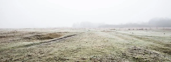 Pathway Field Thick White Fog Hoarfrost First Snow Protected Rural — Stock Photo, Image