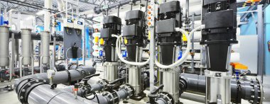 Ters osmoz endüstriyel şehir su arıtma istasyonu için pompa istasyonu. Geniş açı açısı