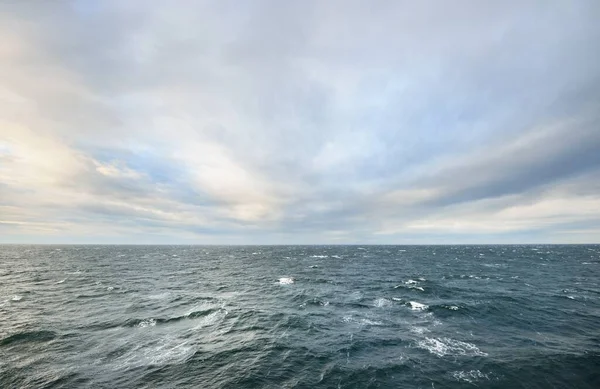 Vista Panorámica Del Mar Báltico Después Tormenta Amanecer Cielo Dramático — Foto de Stock