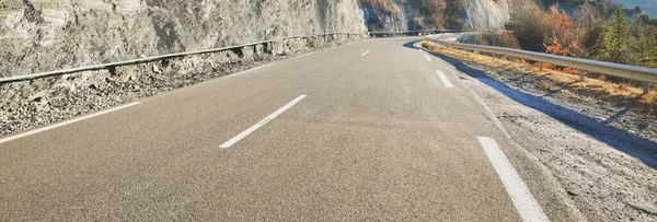Асфальтированная Дорога Шоссе Франции Альпы Парк Экринс Панорамный Вид Машины — стоковое фото