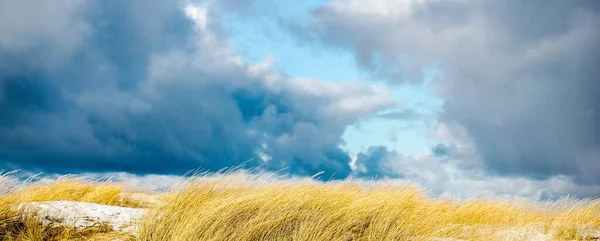 Nuvole Tempesta Sopra Mar Baltico Ciclone Inverno Cielo Drammatico Dune — Foto Stock