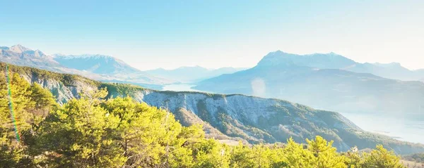 Vista Panoramica Sul Lago Montagna Lac Serre Poncon Nelle Alpi — Foto Stock