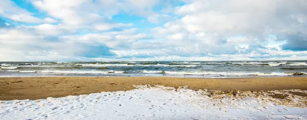 Priveliște Țărmul Mării Baltice Acoperite Zăpadă Apusul Soarelui Golful Riga — Fotografie, imagine de stoc