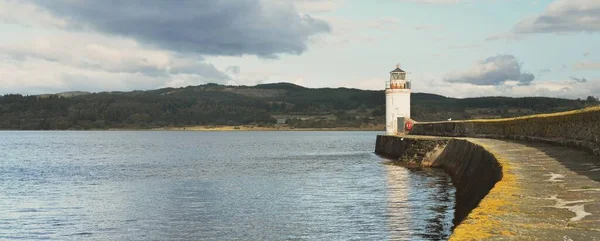 Eski Deniz Fenerine Doğru Boş Bir Gezinti Yakın Plan Arka — Stok fotoğraf