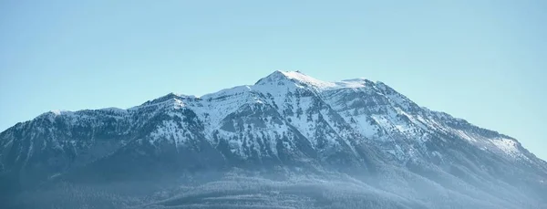 Berggipfel Einem Sonnigen Wintertag Klarer Himmel Weiches Sonnenlicht Französische Alpen — Stockfoto