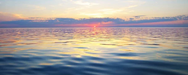 Mar Báltico Atardecer Cielo Claro Nubes Brillantes Azules Rosadas Suave — Foto de Stock