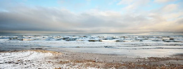 Замороженный Берег Балтийского Моря Закате Текстура Снега Крупным Планом Драматическое — стоковое фото