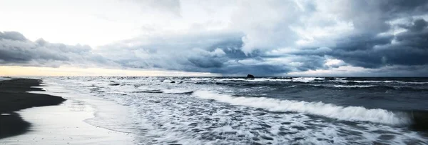 Storm Clouds Baltic Sea Winter Long Exposure Dramatic Sunset Sky — Stock Photo, Image