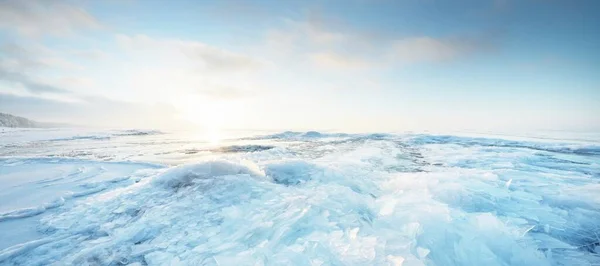 Панорамный Вид Заснеженный Берег Замерзшего Балтийского Моря Закате Осколки Льда — стоковое фото