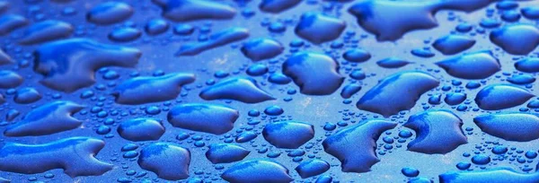 Bright Blue Background Crystal Clear Drops Raindrops Abstract Pattern Wallpaper — Stock Photo, Image