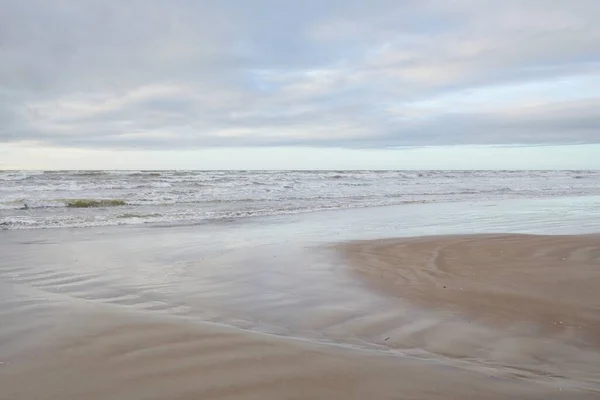 Балтійське Море Після Шторму Захід Сонця Піщаний Пляж Художній Краєвид — стокове фото