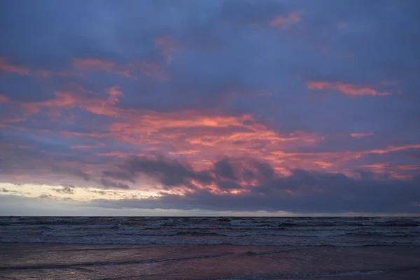 Baltic Sea Storm Sunset Dramatic Sky Glowing Clouds Dofty Golden — стоковое фото
