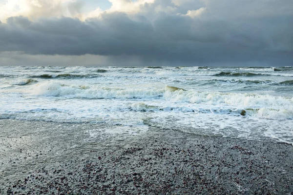 Costa Mar Báltico Dunas Areia Praia Após Tempestade Céu Dramático — Fotografia de Stock