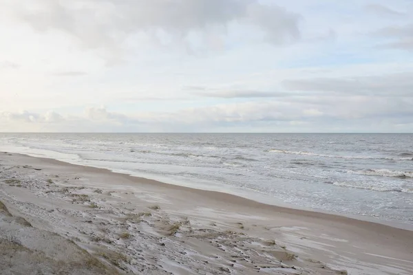 Панорамный Вид Балтийское Море Песчаного Берега Песчаные Дюны Драматическое Небо — стоковое фото