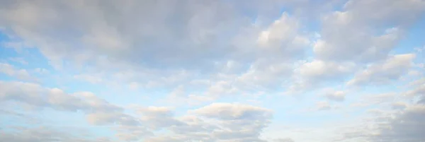 Ornamentale Wolken Dramatischer Himmel Epische Gewitterwolken Sanftes Sonnenlicht Panoramabild Textur — Stockfoto