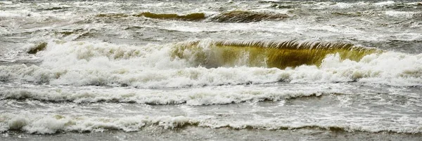 Mer Baltique Sous Les Sombres Nuages Dramatiques Après Orage Lettonie — Photo