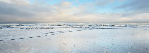 Mar Báltico Congelado Atardecer Textura Superficie Del Agua Pintoresco Paisaje —  Fotos de Stock