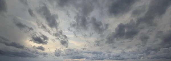 Sötét Díszfelhők Drámai Égbolt Óriási Viharfelhő Panoráma Kép Textúra Háttér — Stock Fotó