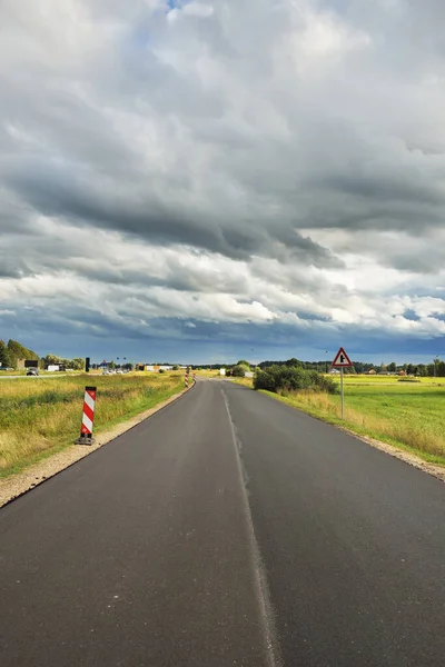 Country Highway Asphalt Road Fields Forest View Car Dramatic Storm —  Fotos de Stock