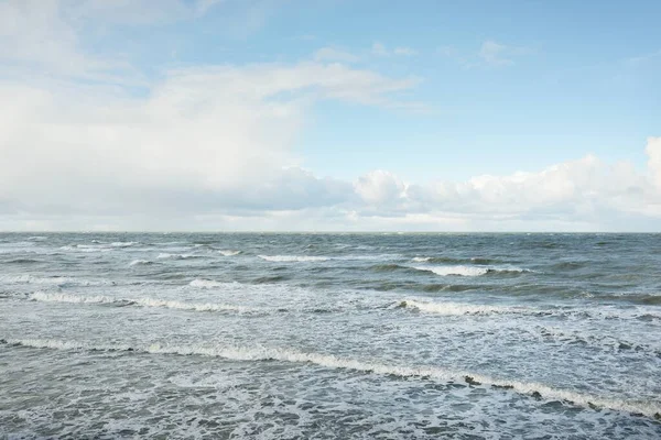 발트해 물튀기는 경치좋네 악천후 기상학 생태학 — 스톡 사진