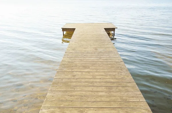 Forest River Lake Sunny Day Wooden Pier Water Surface Wood — Foto Stock