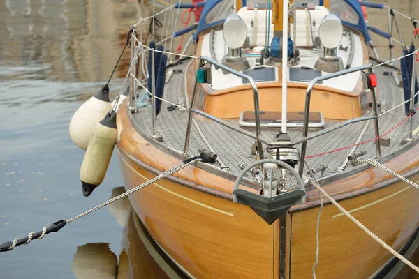 Modern Classic Wooden Swedish Cruising Sailboat Moored Pier Yacht Marina — Fotografia de Stock